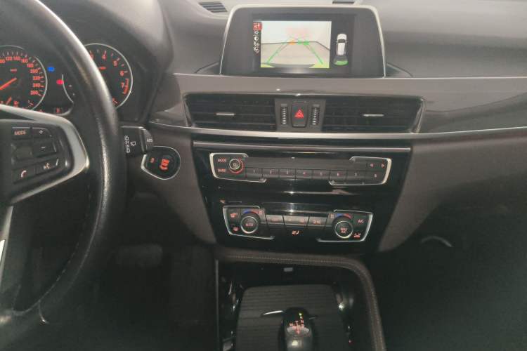 Used BMW X1 2018 sDrive18Li Luxury Model