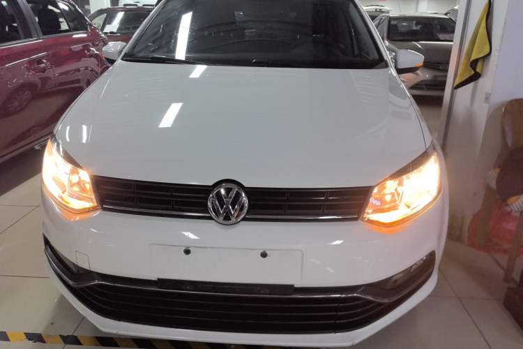 Used Volkswagen Polo 2014 1.6L Automatic Comfort Edition
