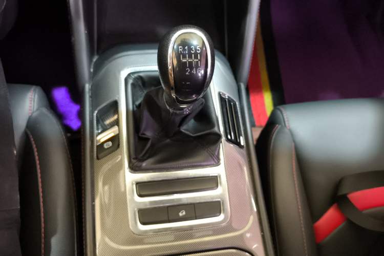 Used CHANGAN CS55 2017 1.5T Manual Colorful Edition
