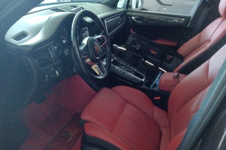 Used Porsche Macan 2018 Macan 2.0T