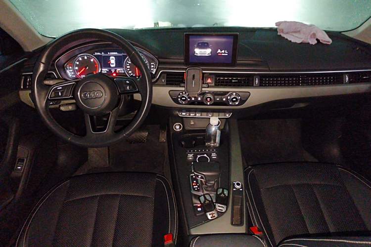 Used Audi A4L 2019 40 TFSI Ambition China VI