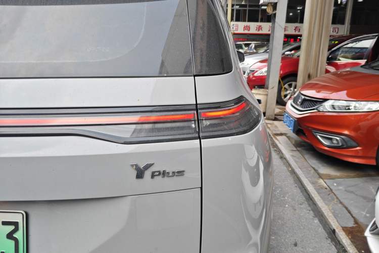 Used AION Y 2023 Younger Exterior 3