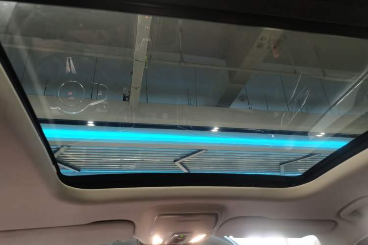 Used Hongqi HS7 PHEV 2024 2.0T PHEV Four-Wheel Drive Flagship Edition 7 Seats