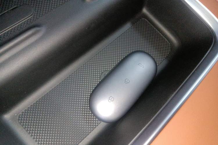 Used Li Auto L8 2023 Pro Model
