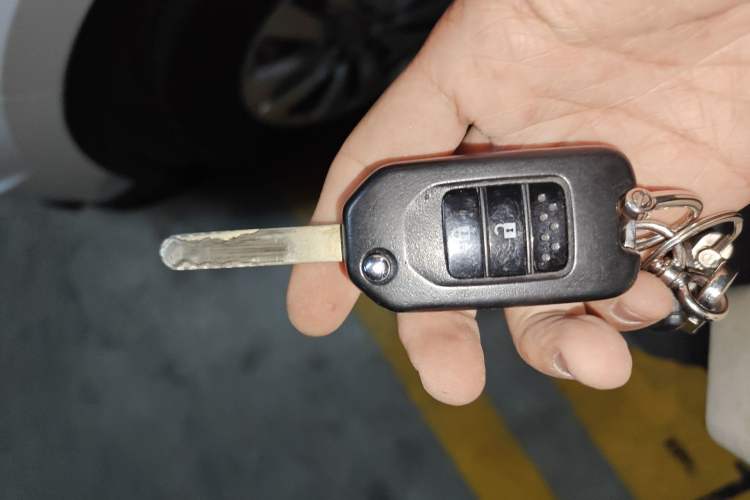 Used Honda CR-V 2015 2.0L two-wheel drive urban version Vehicle Key