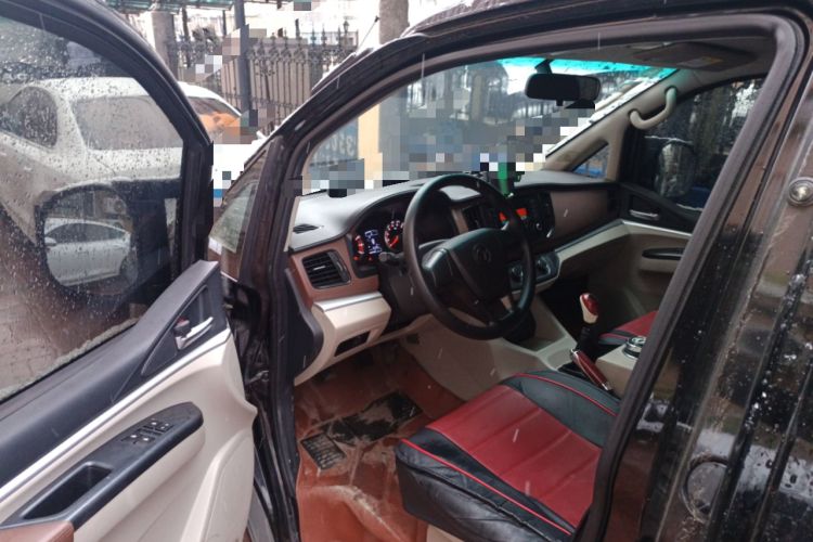 Used FORTHING Lingzhi 2019 M5L 1.6L 7-Seater Exclusive Model China VI Standard Driver Seat