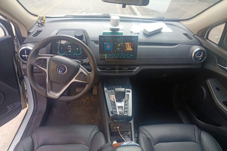 Used BYD Yuan New Energy 2019 EV535 Smart Connect Trendsetting Model