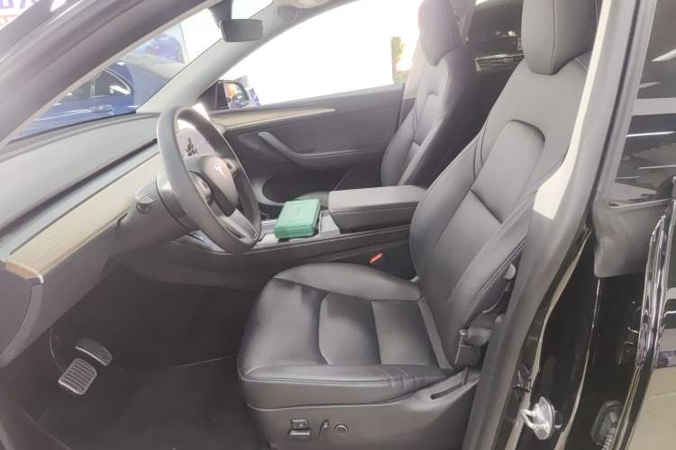 Used Tesla Model Y 2021 Standard Range Rear-Wheel Drive Version
