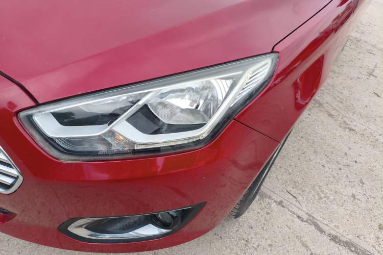 Used Ford Escort 2015 1.5L Automatic Fashion Model