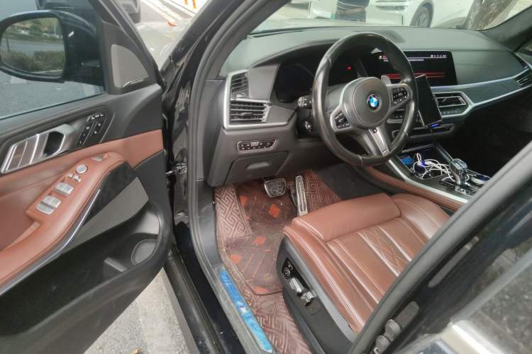 Used BMW X7 2019 xDrive40i Luxury M Sport Package