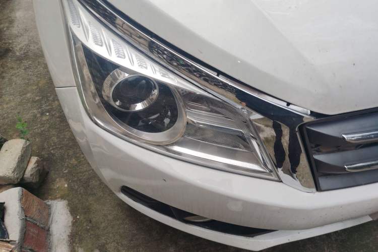 Used Venucia T70 2015 2.0L CVT Smart Edition
