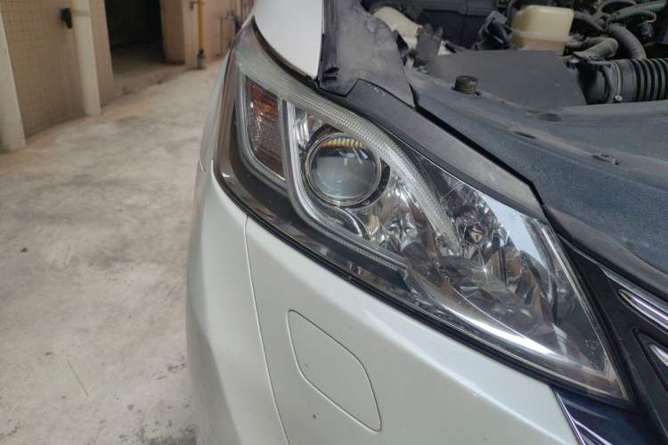 Used Toyota Crown 2015 2.0T Fashion Edition Right Front Headlight