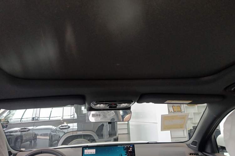 Used Geely Auto Preface 2026 Model Oriental Yao 1.5TD Fuyao Edition Headliner