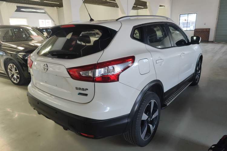 Used Nissan Qashqai 2016 2.0L CVT Luxury Edition
