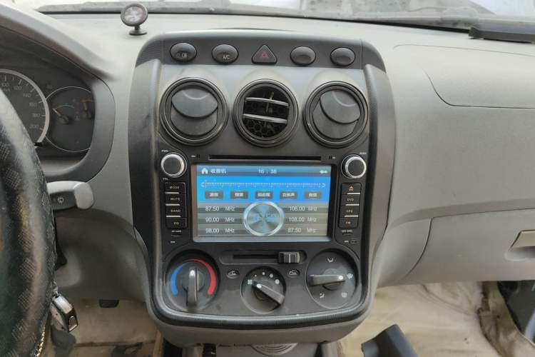 Used Wuling Hongguang 2013 1.5L Base Version
