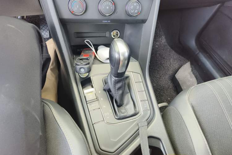 Used Volkswagen Tiguan L 2023 330TSI Automatic Two-Wheel Drive Comfort Edition