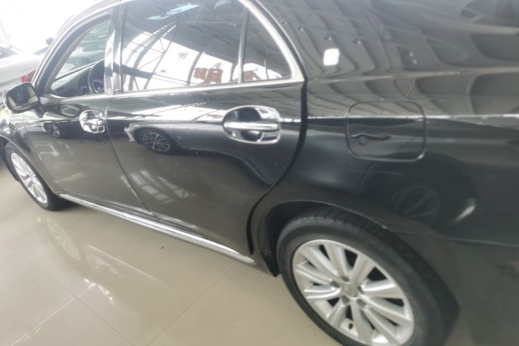 Used Toyota Crown 2012 2.5L Royal Leather Edition