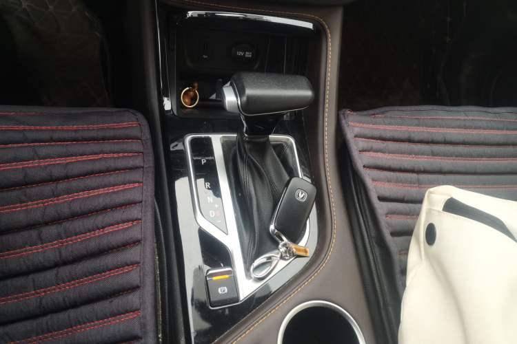Used CHANGAN CS35PLUS 2019 1.6L Automatic Changlian Edition Gear Lever