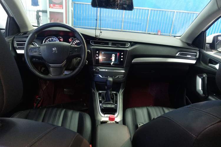 Used Peugeot 408 2019 360THP Automatic Prestige Edition China VI Standard Interior 2