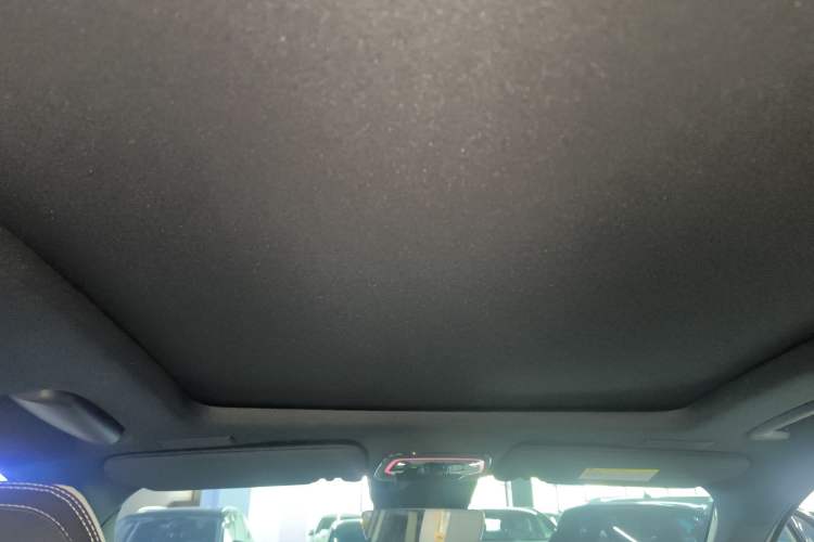 Used Lynk & Co 01 EM-P 2023 1.5TD EM-P Dawn Edition Headliner