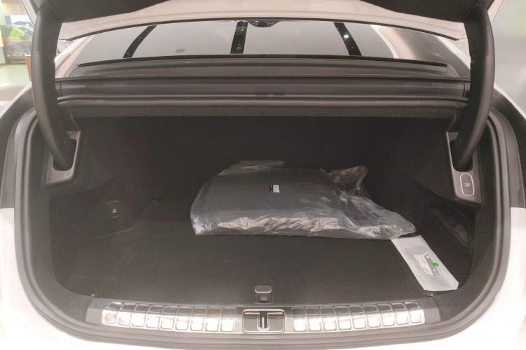 Used Nio ET9 2025 100 kWh
