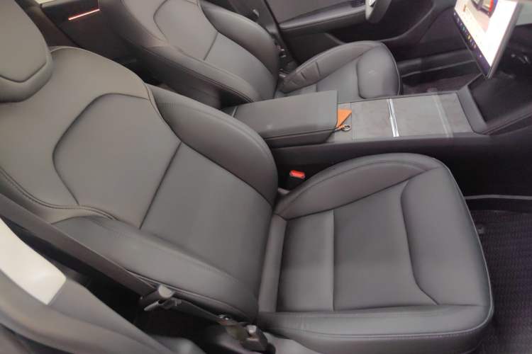 Used Tesla Model 3 2025 Rear-Wheel-Drive Version Right Front Seat