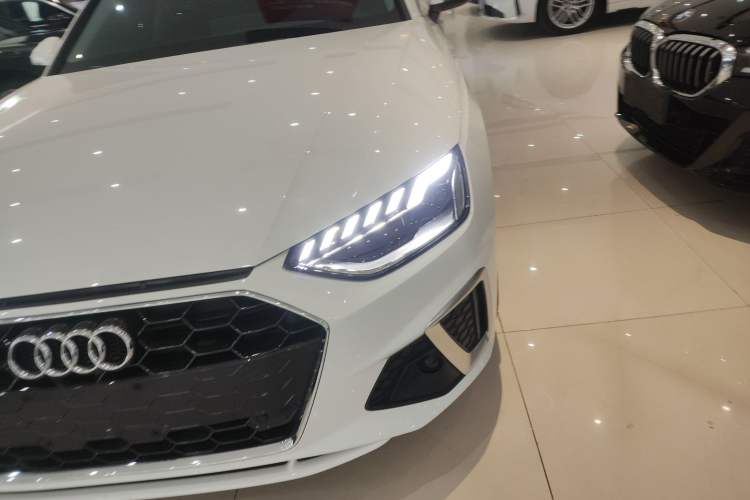 Used Audi A4L 2024 40 TFSI Fashion Dynamic Model