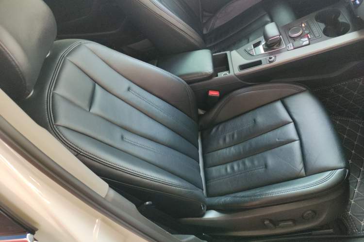 Used Audi A4L 2018 30th Anniversary Edition 40 TFSI Trendy Model
