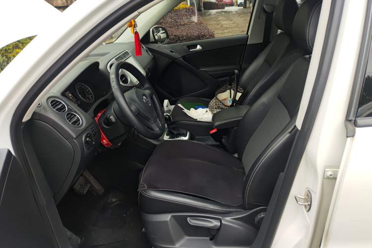 Used Volkswagen Tiguan L 2016 280TSI Automatic Two-Wheel-Drive Silk Road Style Edition