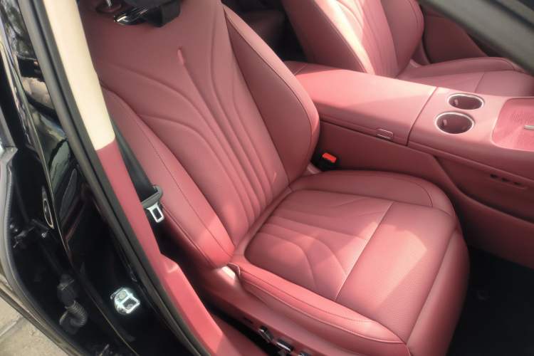 Used VOYAH Lantu Chiguang L 2026 Four-Wheel-Drive Ultra