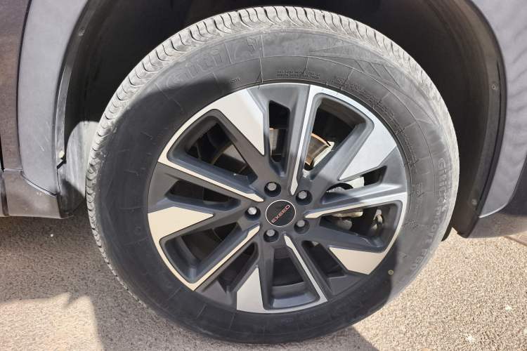 Used EXEED Zhuifeng 2022 Chasing the Waves Edition 1.5T CVT Wind-Chasing Edition Right Front Wheel Hub