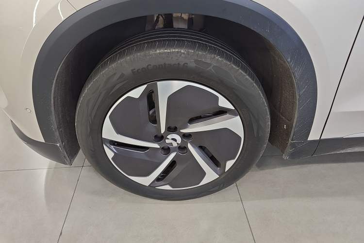 Used Nio ES8 2023 75 kWh Executive Edition Exterior 4