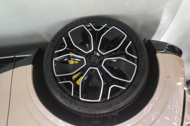 Used Avatr 11 2024 630 Rear-Wheel Drive Edition with Three Lasers