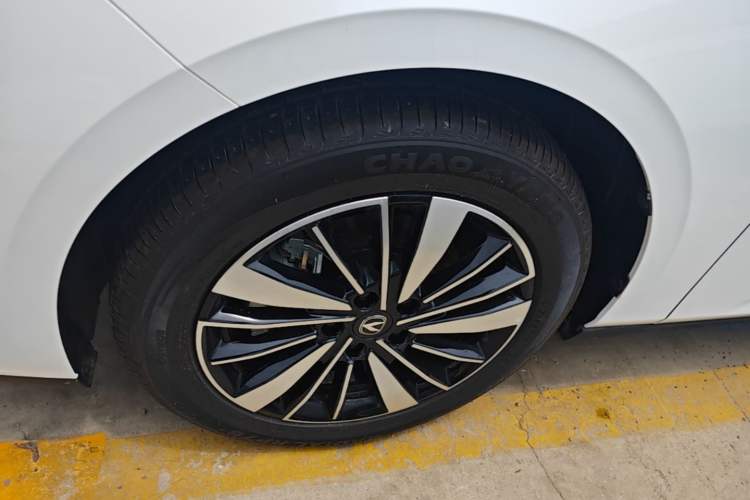 Used CHANGAN Eado PHEV 2025 Smart New Blue Whale 145KM Battleship Edition
