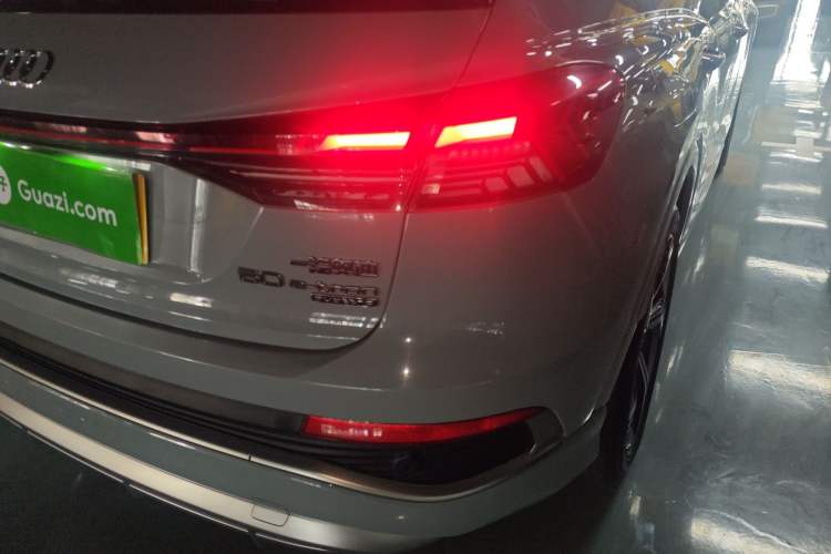 Used Audi Q4 e-tron 2022 50 e-tron quattro Visionary Edition
