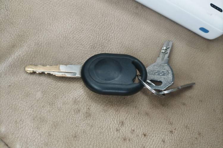 Used Wuling Hongguang 2010 1.2L Base Version China IV Standard Vehicle Key