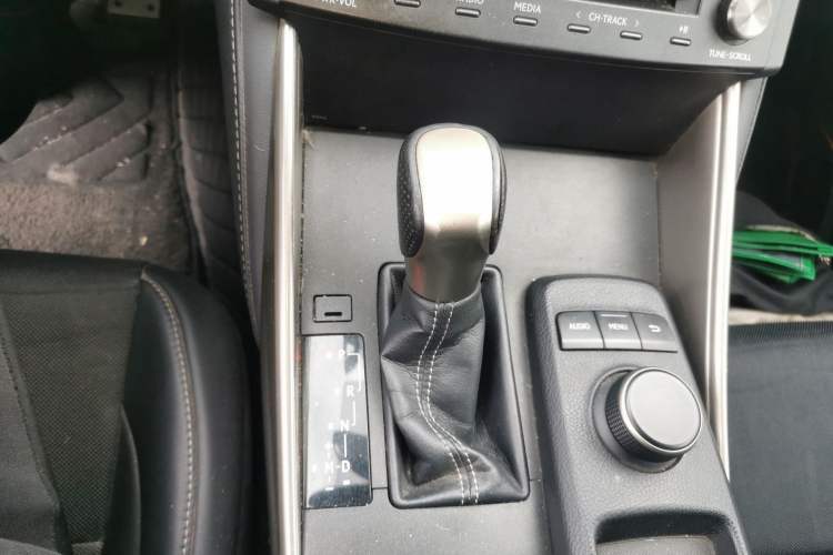 Used Lexus IS 2015 200t F SPORT