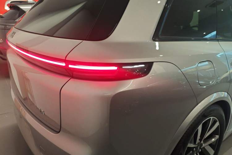 Used Li Auto L8 2023 Pro Model