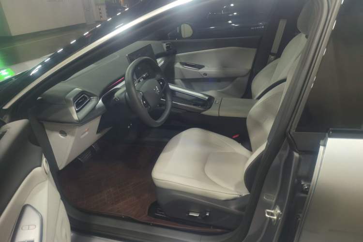 Used ARCFOX Alpha S5 2024 560MAX 185kW