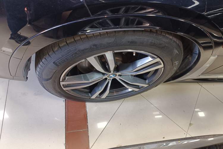 Used BMW X7 2021 xDrive40i Luxury M Sport Package
