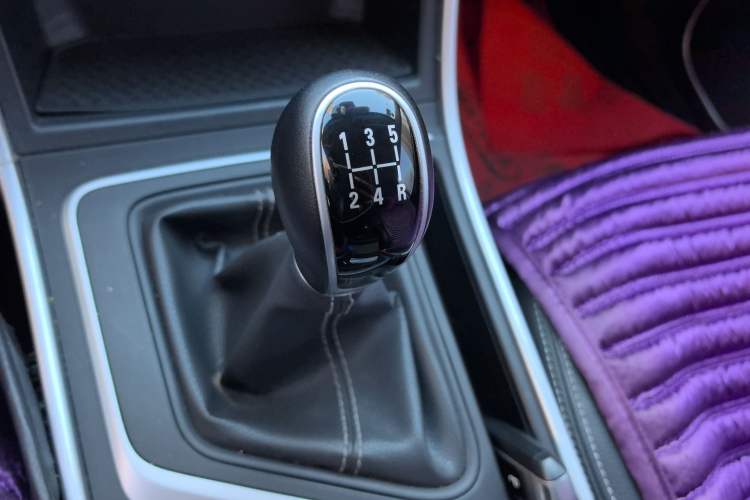 Used Geely Auto Vision X6 2018 1.8L Manual 4G Connect Luxury Edition Gear Lever