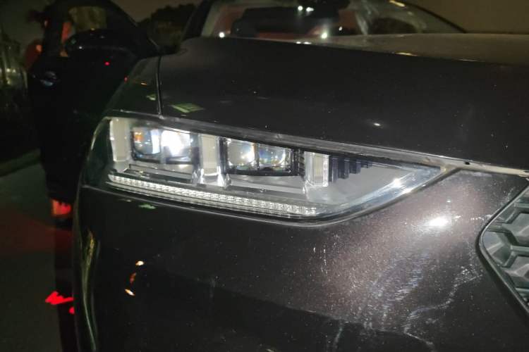 Used Wey VV7 2017 2.0T Flagship Model
