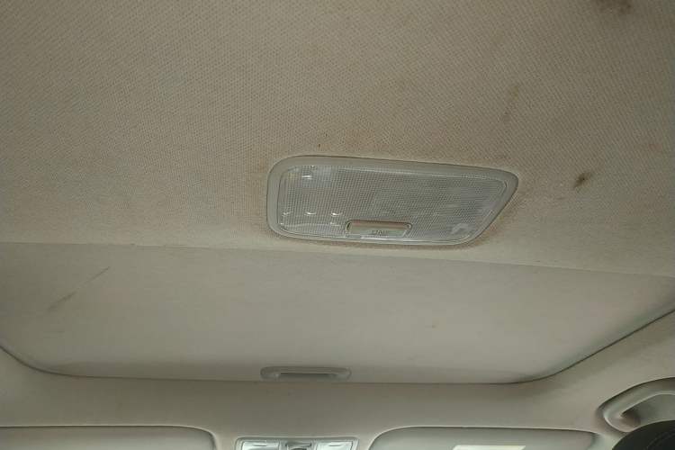 Used Kia K3 2015 1.6L Manual GLS Headliner