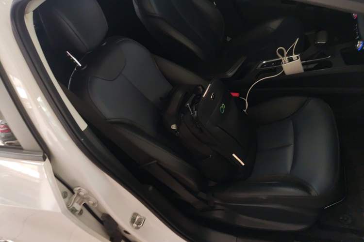 Used Buick Velite 6 2023 Revised Version 430 km Range – Commuter Edition