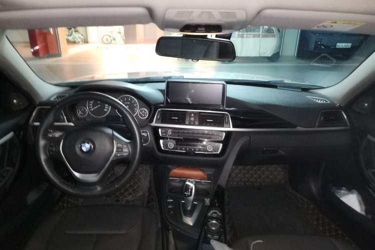 Used BMW 3 Series 2017 320Li Fashion Model
