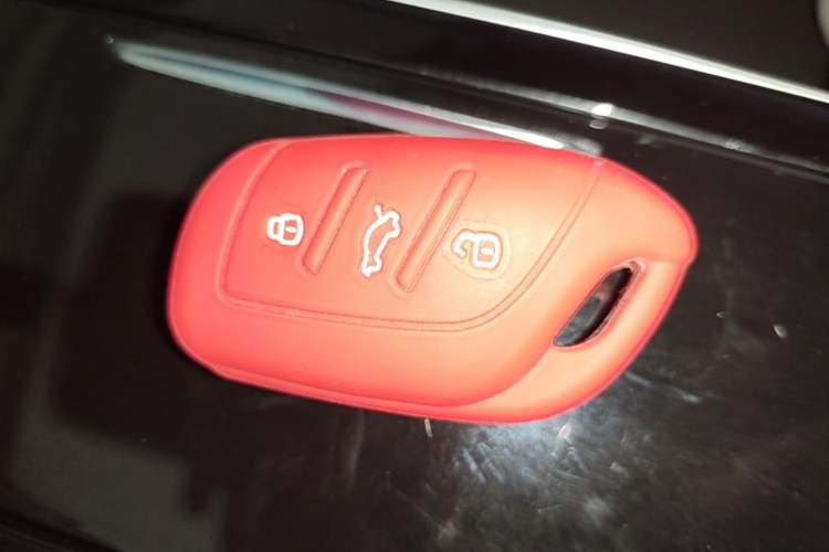 Used Roewe i6 MAX 2020 300TGI Automatic "Swell Cool Smart Drive" Edition
