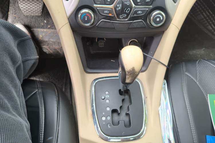 Used Chery Arrizo 7 2014 1.6L CVT ZhiShang Magic Edition Gear Lever