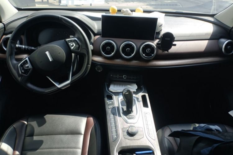 Used Wey VV5 2021 1.5T Two-Wheel Drive Smart Pioneer