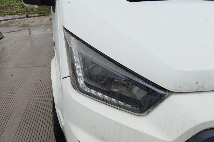 Used JMC Transit  Right Front Headlight