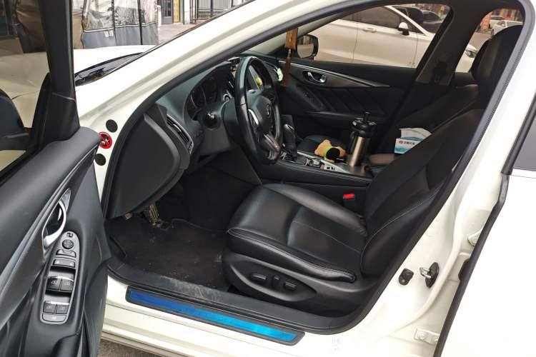 Used Infiniti Q50L 2018 2.0T Enjoyment Version China V Standard